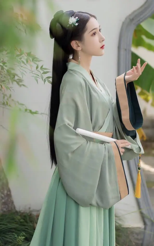 绿兮衣兮.webp
